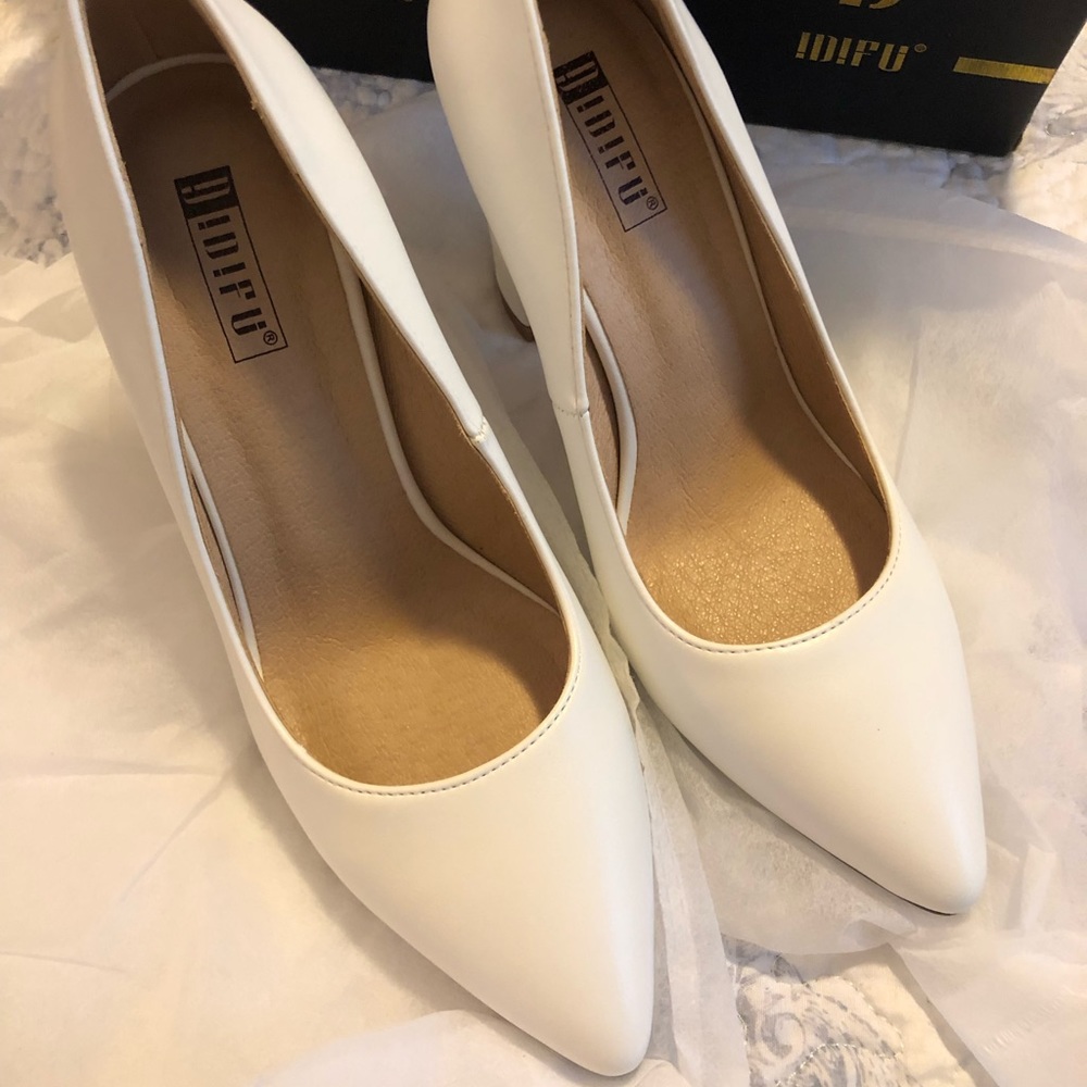 IDIFU white heels